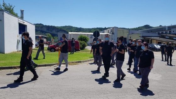 Bologna, tensione alla Fiac, l’azienda annuncia e poi congela il trasferimento in Piemonte