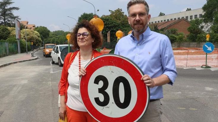 Bologna alla moviola: nel primo test a 30 all’ora è lenta a rispettare i limiti