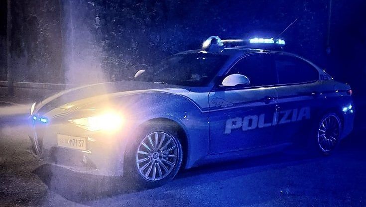 Cadavere in un pozzo, mistero nel Brindisino. L'allarme del proprietario del suolo che ha visto un paio di ciabatte accanto alla cisterna