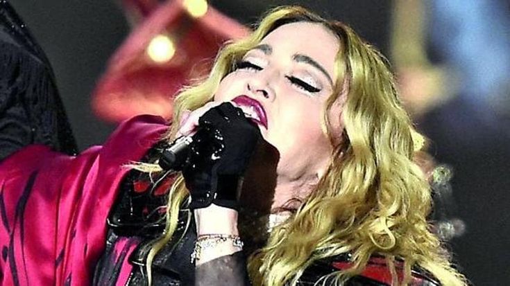 Madonna, morto il fratello Christopher. “Abbiamo danzato attraverso la follia della nostra infanzia e so che sta danzando, da qualche parte”
