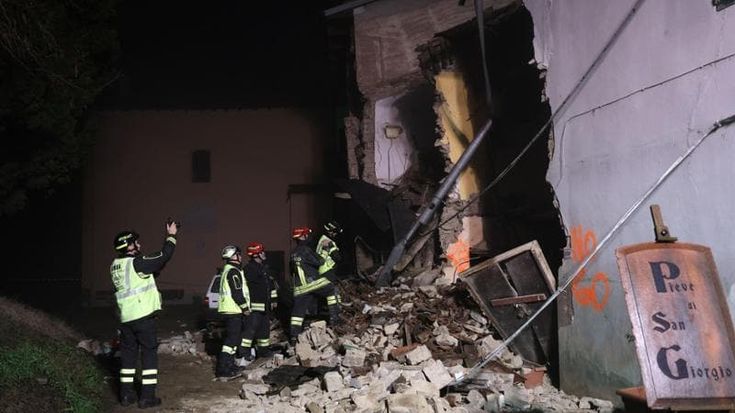 Crollo Savigno, monaco buddista in fin di vita: “Era rientrato in canonica per spegnere i fornelli”