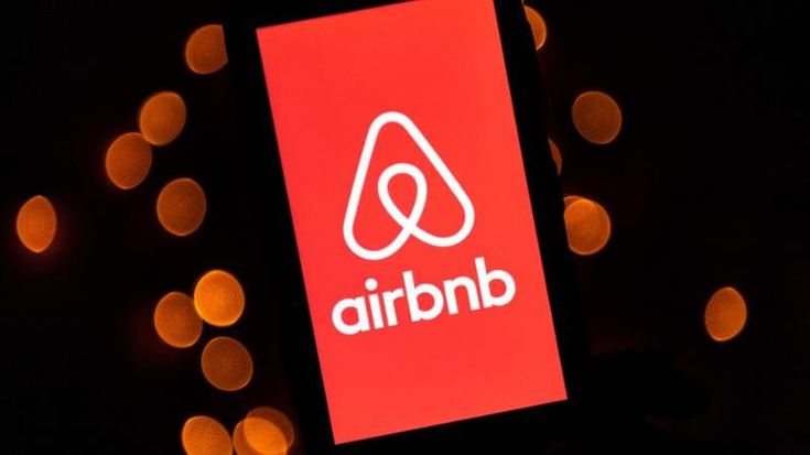 Spagna contro Airbnb. “Ritirare 66mila annunci, sono illegali”. La piattaforma: “Ricorriamo”