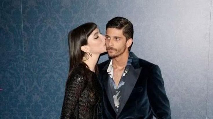Alessandro De Santis (dei Santi Francesi) e Matilda De Angelis: una coppia a Sanremo. “Lui mi ha investito come un camion”