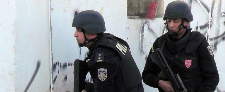 Tunisia, attacco jihadista a Ben Guerdane: anche una bambina tra i 52 morti. Imposto coprifuoco 