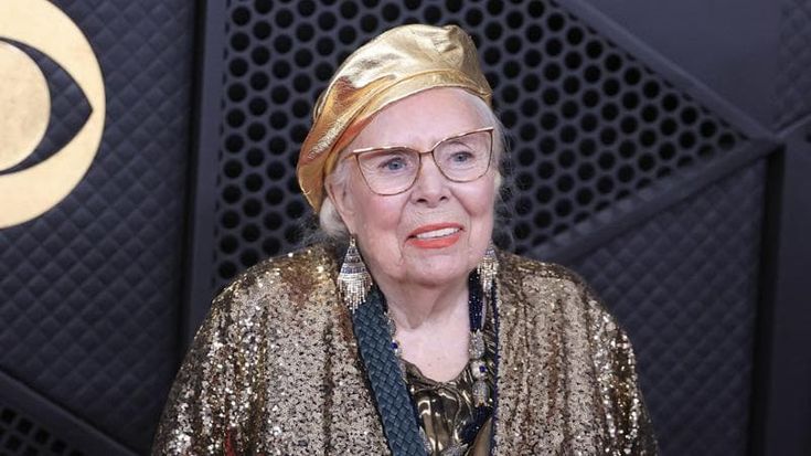 Joni Mitchell, arriva la cittadinanza americana: “Un viaggio iniziato 62 anni fa”