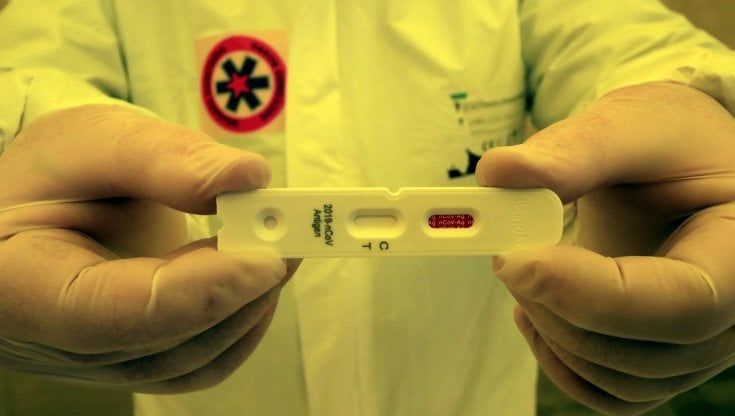 Covid, in Puglia 1.763 casi e nessuna vittima. I positivi scendono a quota 45mila