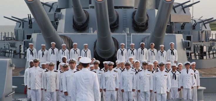 'USS Indianapolis', quell'incrociatore che portò la bomba e sfidò gli squali