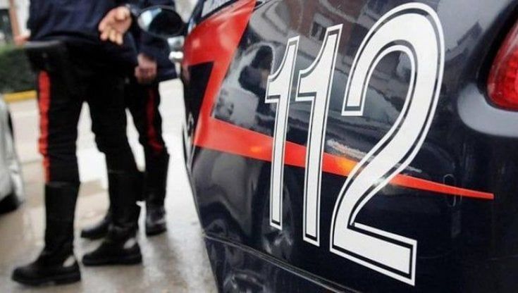 Bologna, si presenta dai Carabinieri per una denuncia, ma è in isolamento