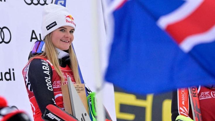 Sci, Alice Robinson vince il gigante di Mont Tremblant, ottava Sofia Goggia