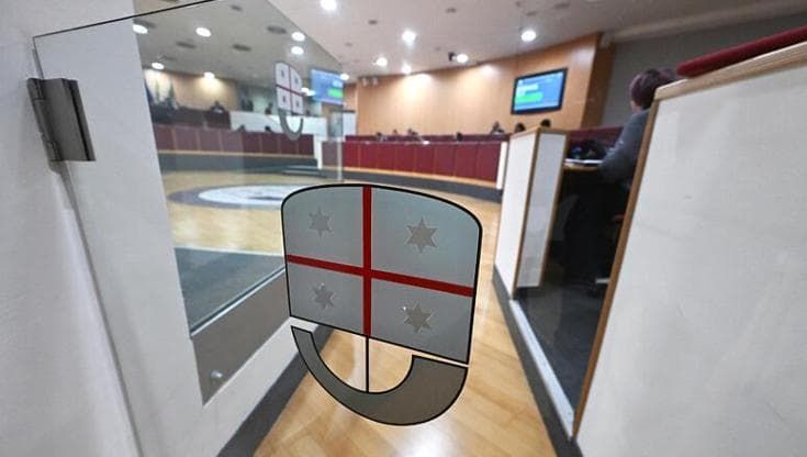 Sanità, scontro in Regione per il buco da 120 milioni della sanità