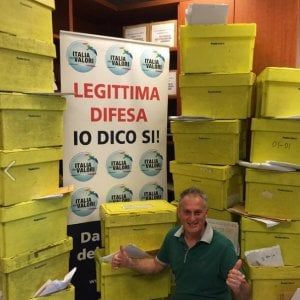 Più facile sparare per difesa. Un milione di firme per il sì alla nuova legge 