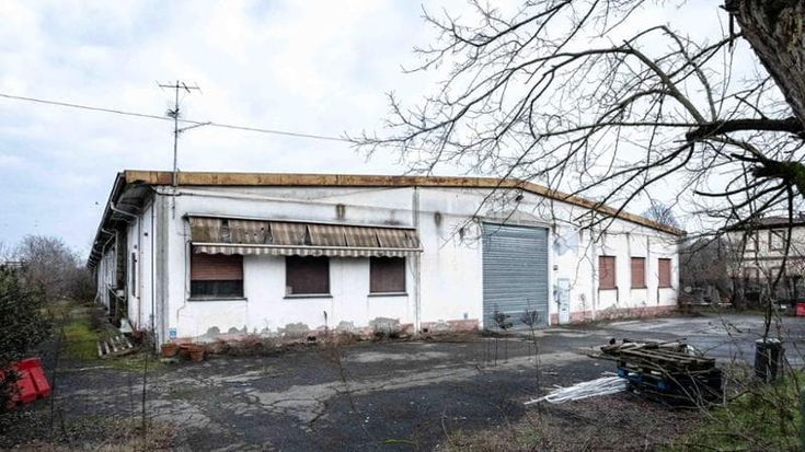 Leoncavallo, ecco dove andrà il centro sociale. Ma c’è il nodo della bonifica dall’amianto