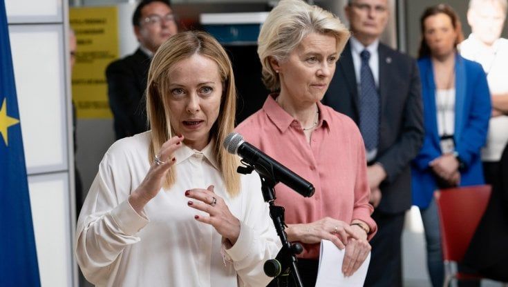 Meloni contro i governatori di centrodestra: "Pensate a Bonaccini commissario, quando ci sono ancora i funerali da fare"