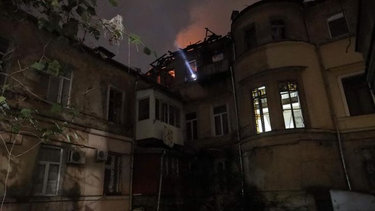 Guerra Ucraina - Russia, le news del 15 novembre - Scholz chiama Putin: “Ritirate le truppe e negoziate”. Zelensky: “Così lo aiuti”