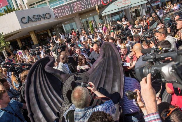 Cannes, tutti pazzi per lo Sdentato di "Dragon Trainer 2"