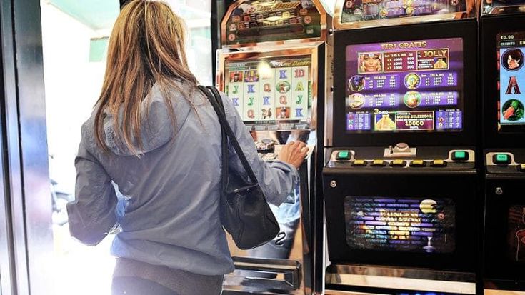 Slot Machine, il Tar boccia il Comune di Torino e dà il via libera alla riattivazione in un bar