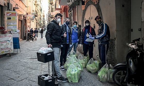 Buoni spesa, a Napoli 3.455 domande arrivate al Comune