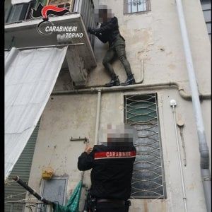 Finiscono in manette le ragazze della "banda delle grondaie"