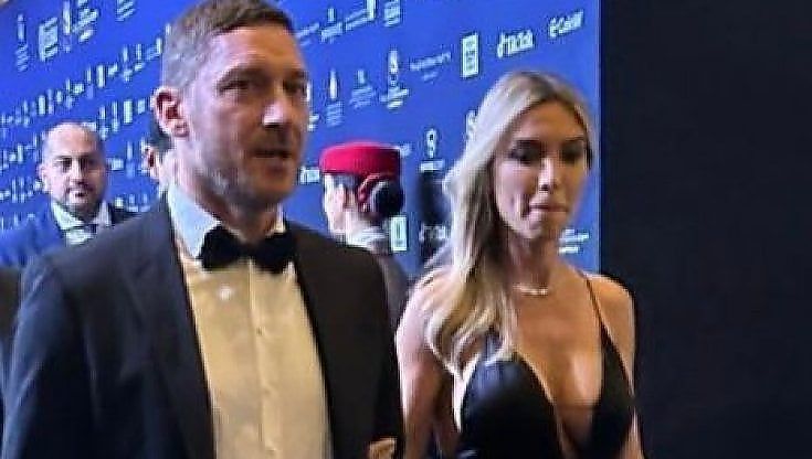 Francesco Totti e Noemi Bocchi, a Dubai la prima uscita ufficiale della coppia