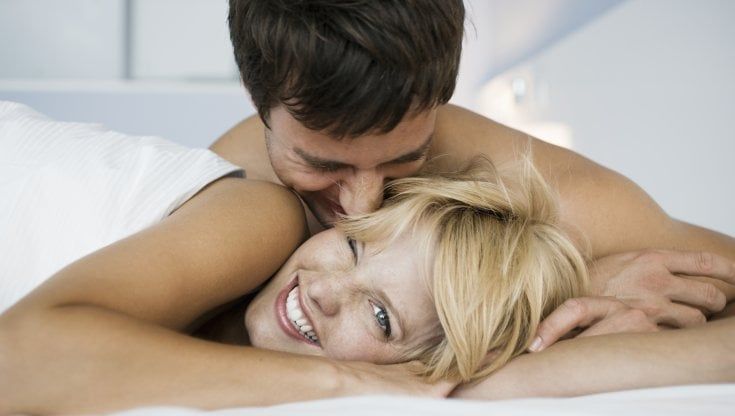 Sesso: in molti rinunciano per il Covid. "E' tempo di reinventare l'intimità"