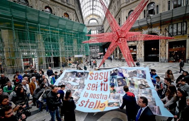 In corteo per Salvatore Giordano: "Sei tu la nostra stella"