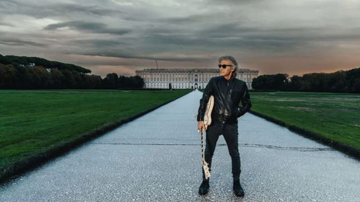 Assalto per Ligabue alla Reggia di Caserta, chiesti altri 4000 posti