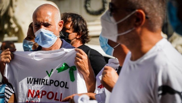Whirlpool, il tribunale di Napoli rigetta il ricorso: non c'è stata condotta antisindacale, via ai licenziamenti 