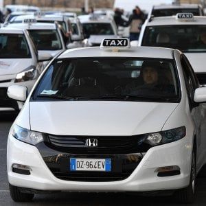 Taxi al governo: "Mantenga gli impegni o nuovo blocco"