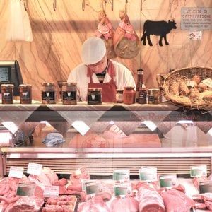 La macelleria Gabaleta con le carni di Coalvi e prodotti da tutt'Italia