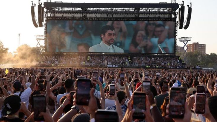 Concerto interrotto, Bad Bunny: “Era uno dei migliori show della mia vita. Tornerò a Milano”