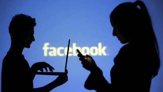 "Facebook allunga la vita: 12% in più rispetto a chi non è social"