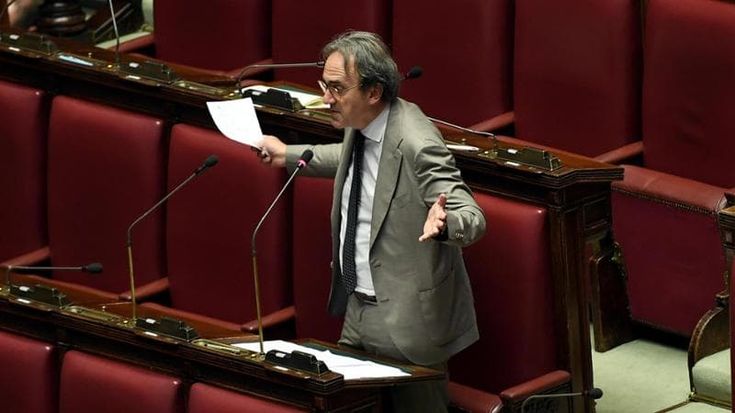 Stop ai jet, patrimoniale e reddito di formazione: la risposta di Verdi e Sinistra alle politiche del governo sul clima