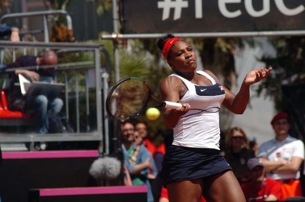 Serena Williams batte Camila Giorgi, ma l'italiana si difende bene
