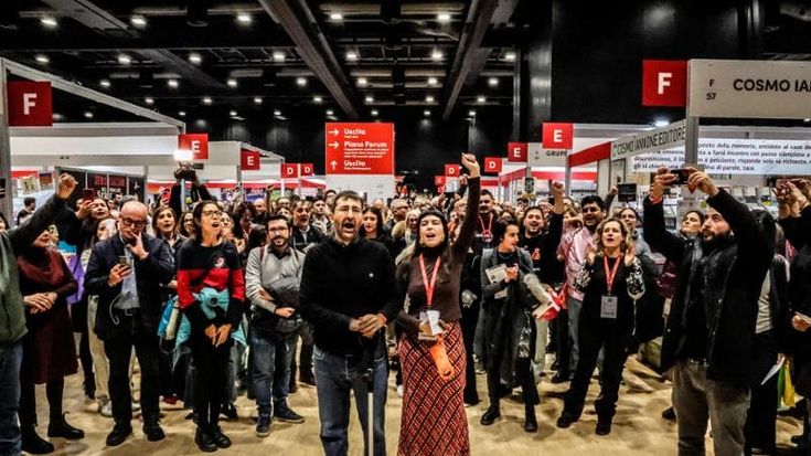 Dal Salone del libro di Torino a Più libri più liberi, tutte le polemiche su fascismo e antifascismo