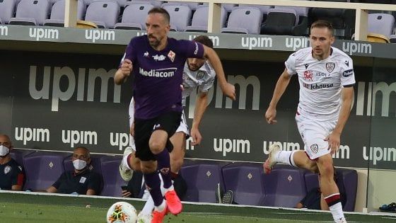 Fiorentina-Cagliari 0-0, Dragowski e Cragno respingono ogni attacco