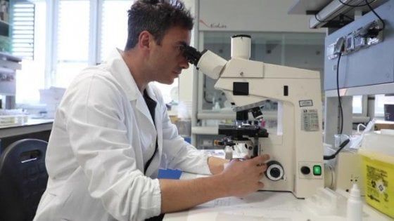Coronavirus, l'esperto: "Per il vaccino ci vorrà tempo"
