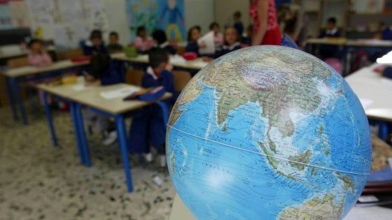 Studenti intossicati al pronto soccorso e classi evacuate: il giorno nero delle scuole in Emilia-Romagna