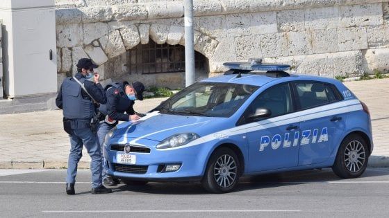 Coronavirus in Lombardia, prostituta in trasferta a Mantova autocertifica che era in cerca di clienti