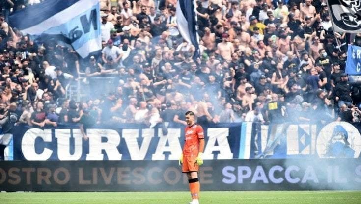 Calcio: scontri Spezia-Napoli, arrestato ultras azzurro