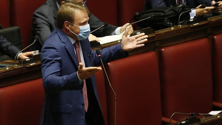 Fratelli d'Italia, Lollobrigida: "Schiaffo da Salvini perché siamo primi. I vaccini? No sotto i 40 anni"