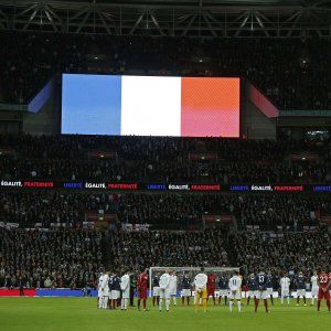 Inghilterra vicina alla Francia: 'Marsigliese' prima delle partite di Premier League