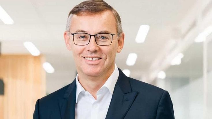 Favey: “Peugeot, futuro elettrico ma non solo: stiamo investendo su nuovi veicoli ibridi”