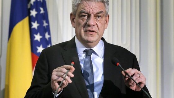 Romania, è crisi di governo: si dimette il premier Tudose dopo braccio di ferro nei socialdemocratici