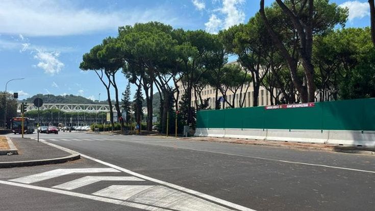 I cantieri della metro C cancellano i parcheggi, traffico in tilt allo stadio