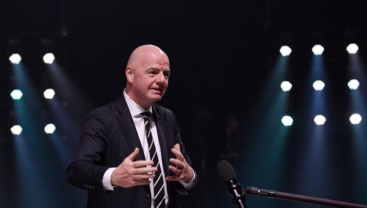 Infantino chiede solidarietà a Liga e Premier: "Concedete i giocatori alle Nazionali"