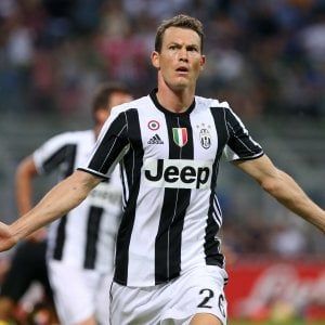 Juventus, Lichtsteiner verso Barcellona. E per Bonucci c'è un'asta