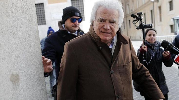 I giorni in carcere di Verdini, tra appunti e tv. “Chiede notizie su tutto, anche sul caso dossier”