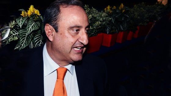 L'amico del boss nel governo, Musumeci: "Assessore intervenga". E Mineo si dimette