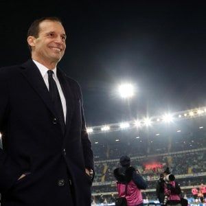 Juventus, Allegri: "Dybala e Neymar saranno i più forti, ma Paulo non ascolti i paragoni"