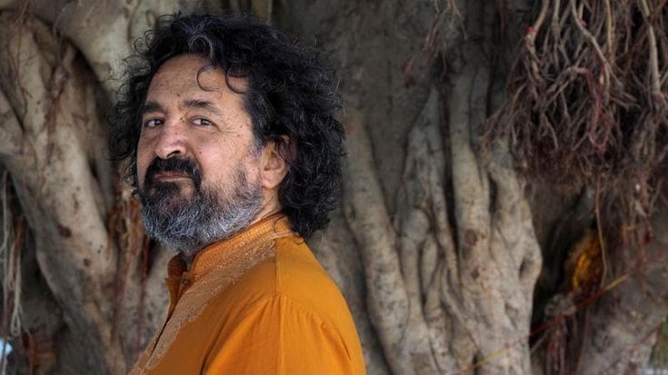 Quando il design incontra l'archeologia: l’argilla affida alla terra i desideri di una comunità